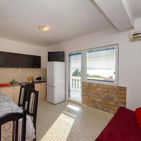 2 Bedroom Lovely In Novigrad アパート ノビグラード・ダルメーシャ