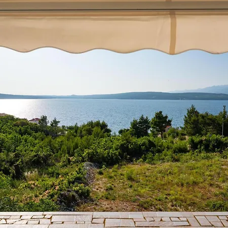 2 Bedroom Lovely In Novigrad ノビグラード・ダルメーシャ