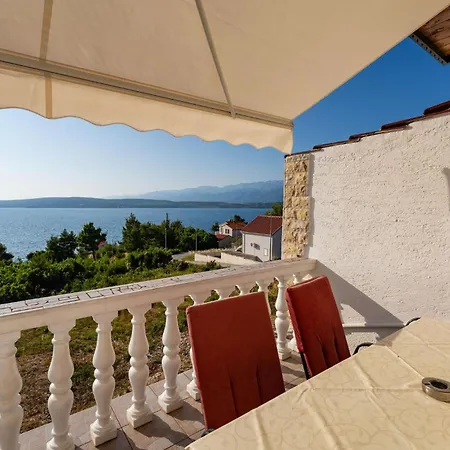 アパート 2 Bedroom Lovely In Novigrad