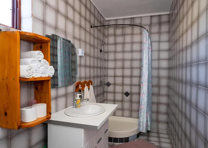 Stunning In Novigrad Apartman